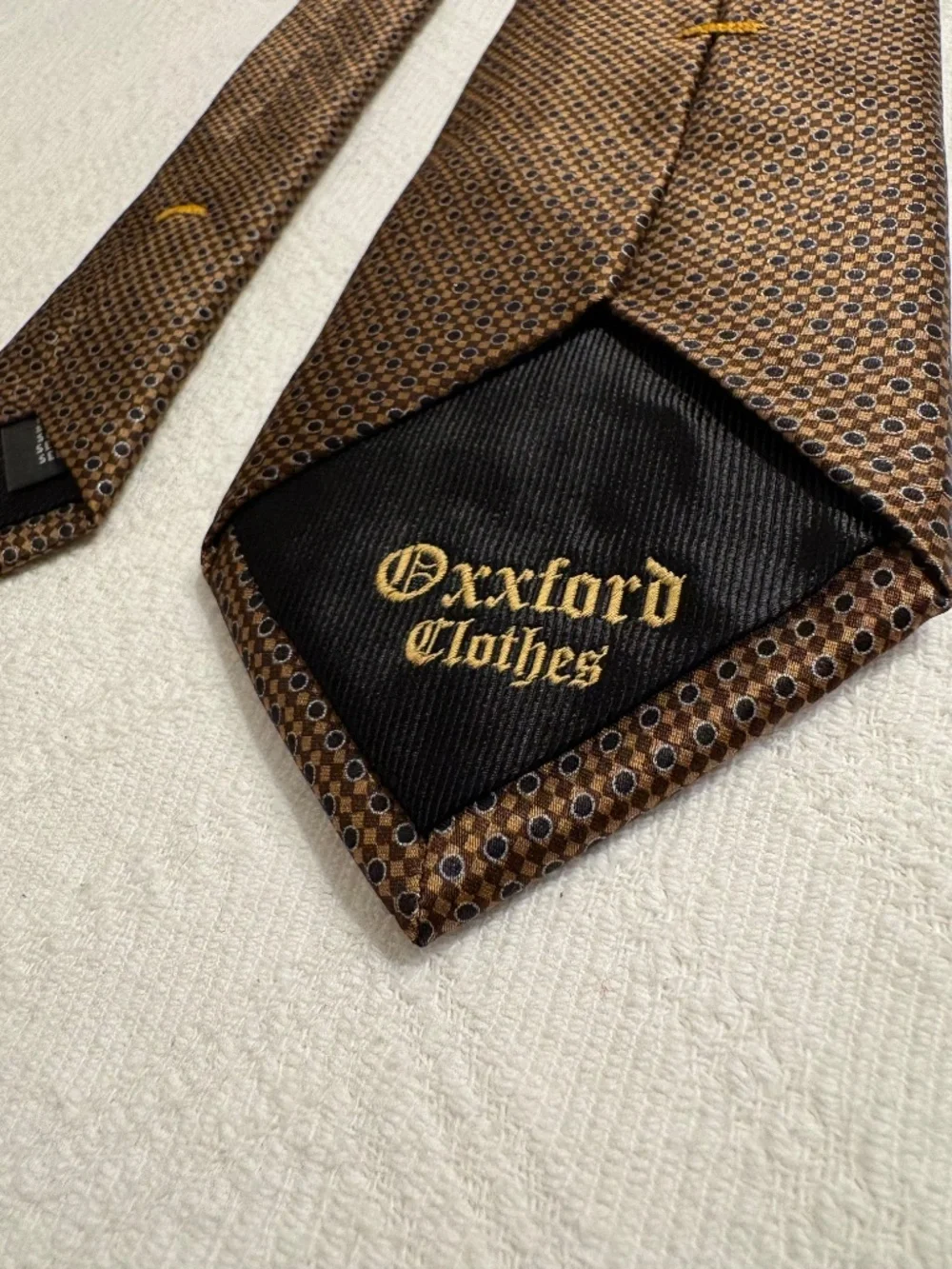 Oxxford Clothes brand oxxford